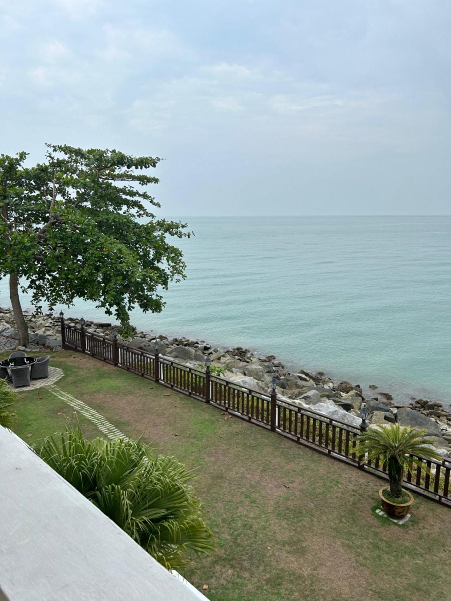 Luxery Villa Sea Side Port Dickson Extérieur photo